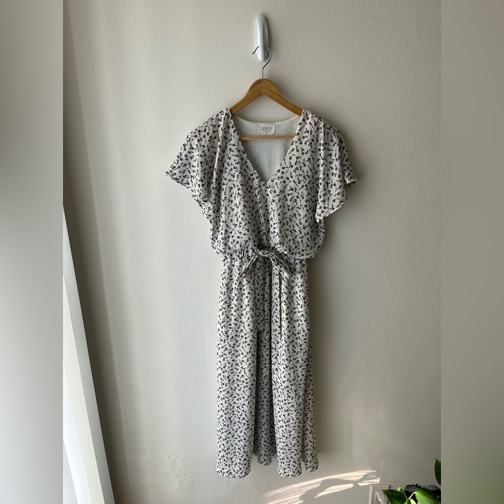 Sienna Sky Floral White Midi Dress